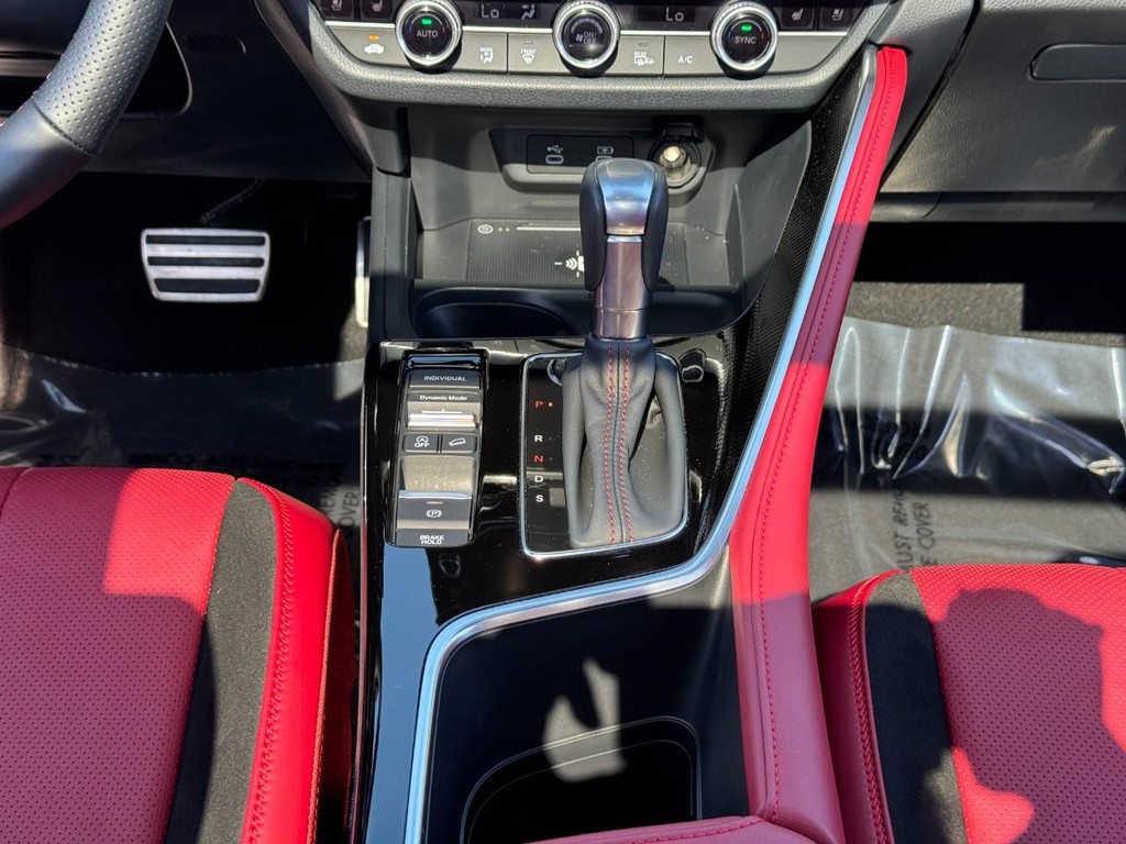 Acura ADX Vehicle Full-screen Gallery Image 15
