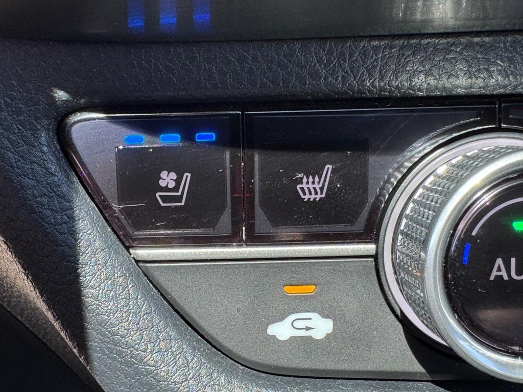 Acura ADX Vehicle Full-screen Gallery Image 22