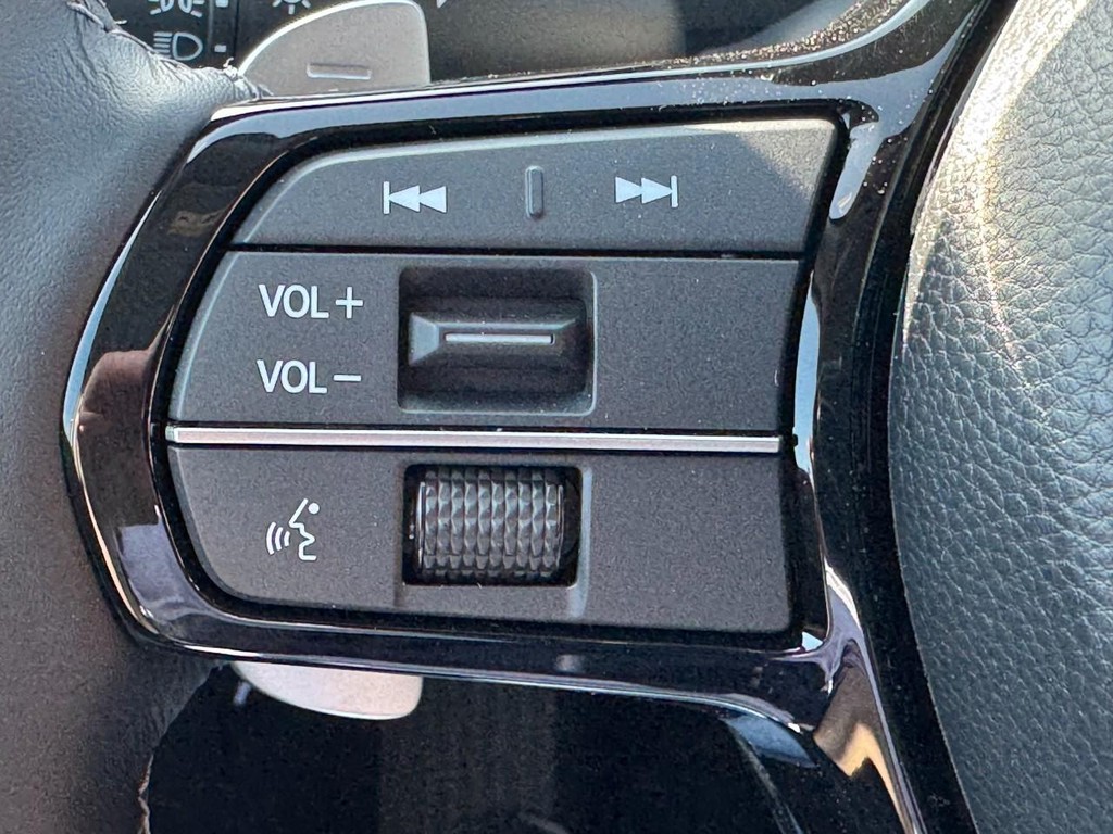 Acura ADX Vehicle Full-screen Gallery Image 10