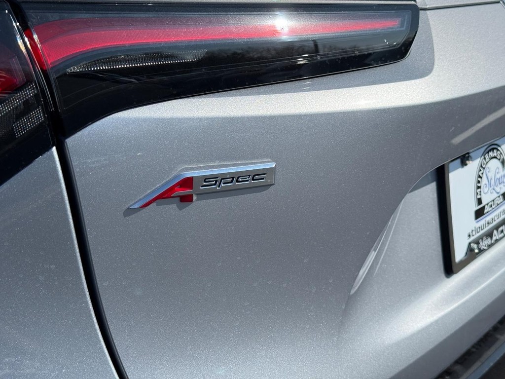 Acura ADX Vehicle Full-screen Gallery Image 04
