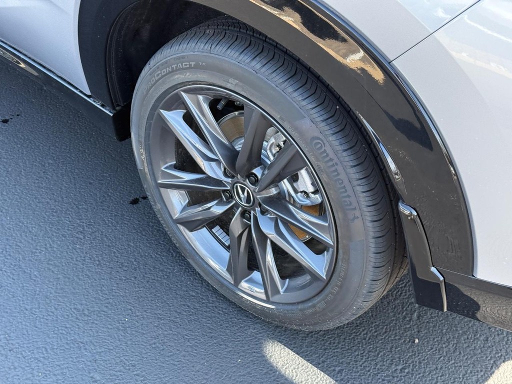 Acura ADX Vehicle Full-screen Gallery Image 05