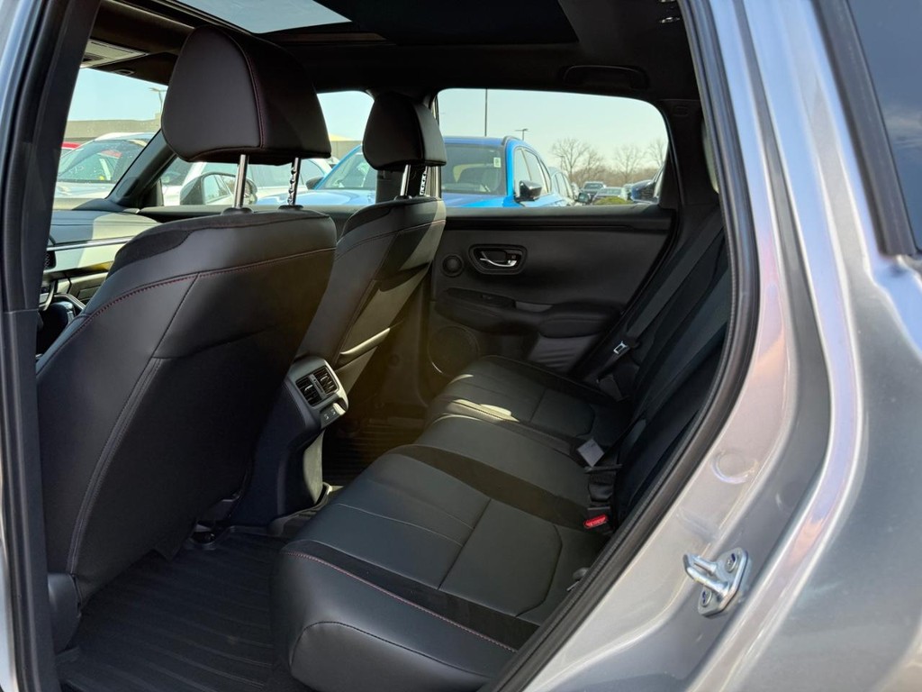 Acura ADX Vehicle Full-screen Gallery Image 06