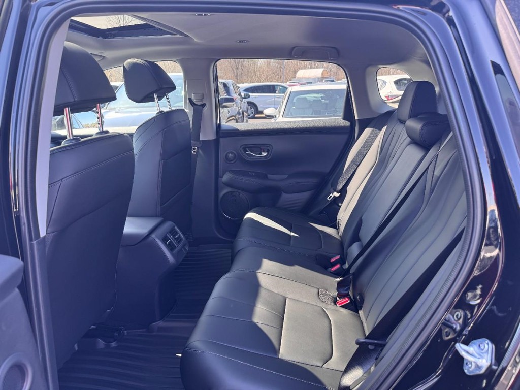 Acura ADX Vehicle Full-screen Gallery Image 05