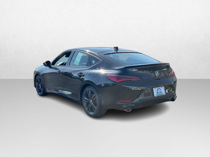 Acura Integra Vehicle Full-screen Gallery Image 03