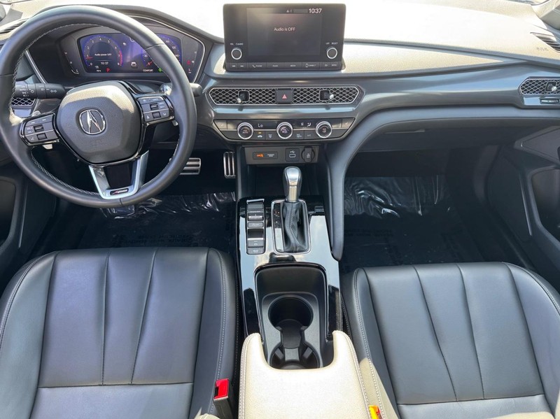 Acura Integra Vehicle Full-screen Gallery Image 12