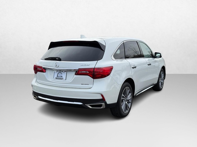 Acura MDX Vehicle Full-screen Gallery Image 06