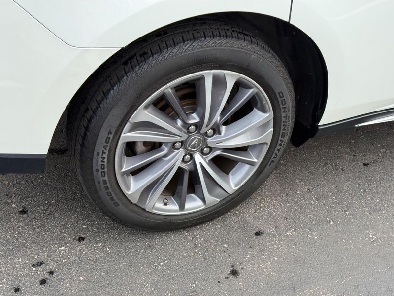 Acura MDX Vehicle Full-screen Gallery Image 07