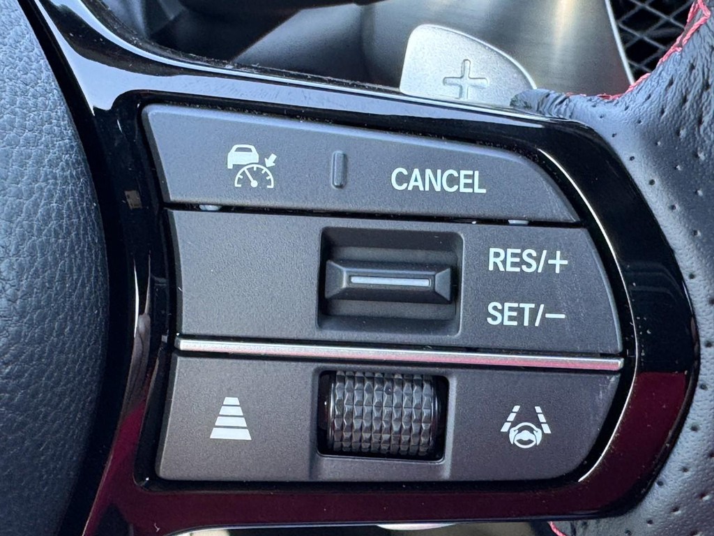 Acura ADX Vehicle Full-screen Gallery Image 13
