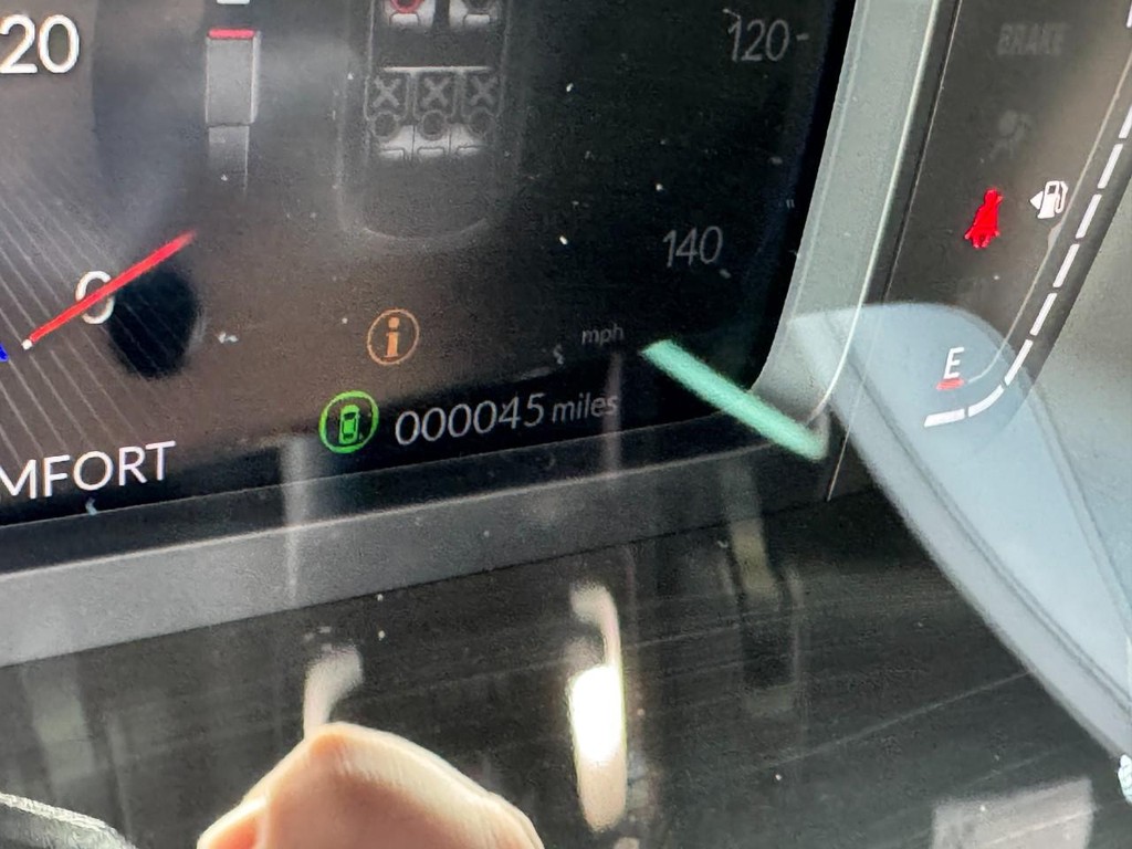 Acura ADX Vehicle Full-screen Gallery Image 15