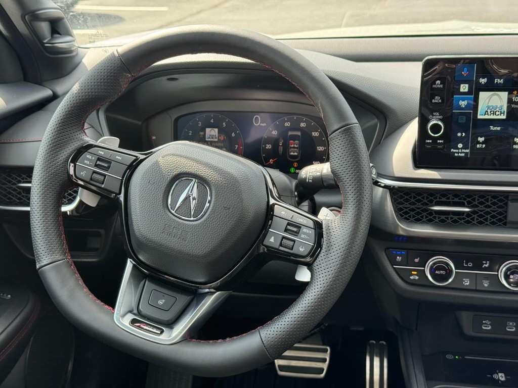 Acura ADX Vehicle Full-screen Gallery Image 08