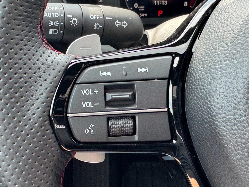 Acura ADX Vehicle Full-screen Gallery Image 12