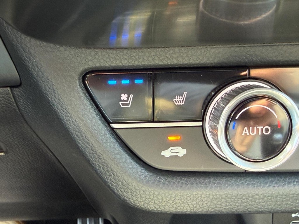 Acura ADX Vehicle Full-screen Gallery Image 16