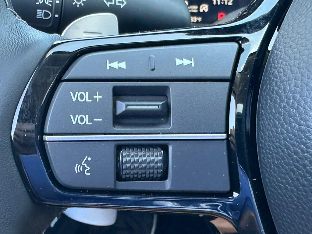 Acura ADX Vehicle Full-screen Gallery Image 12