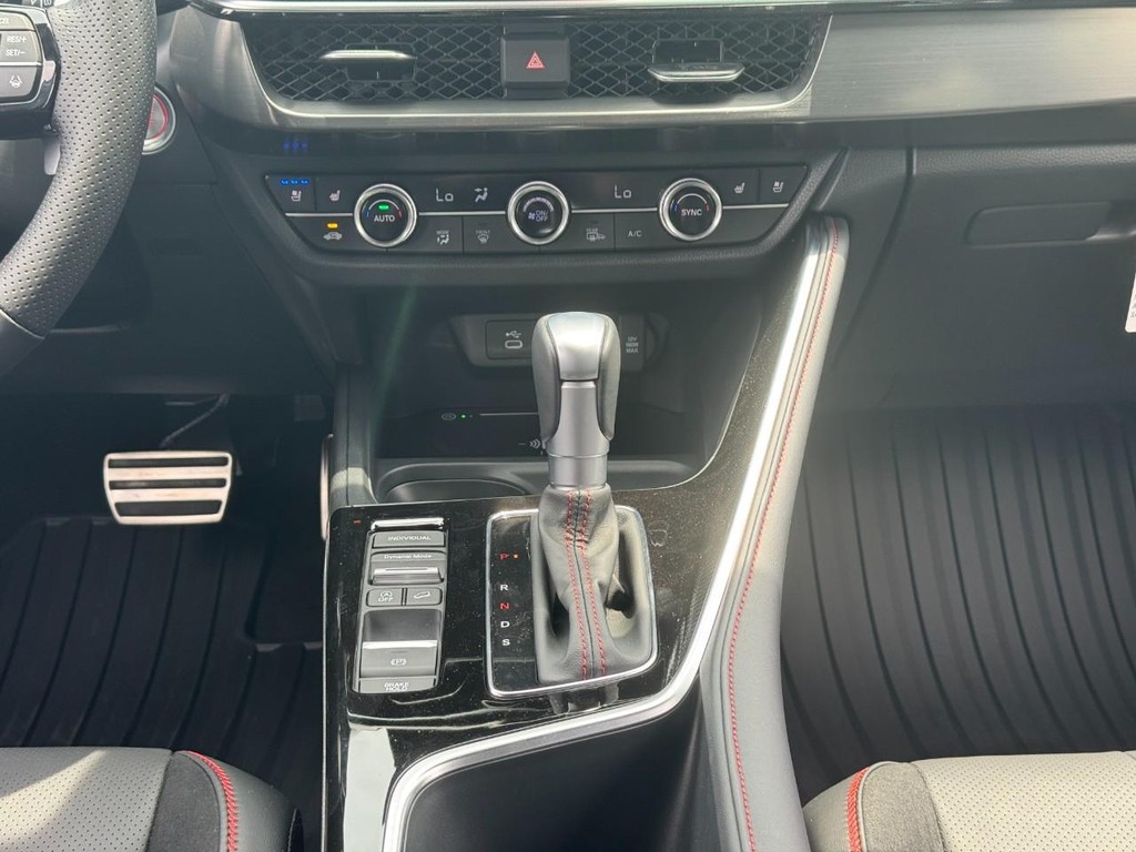 Acura ADX Vehicle Full-screen Gallery Image 10