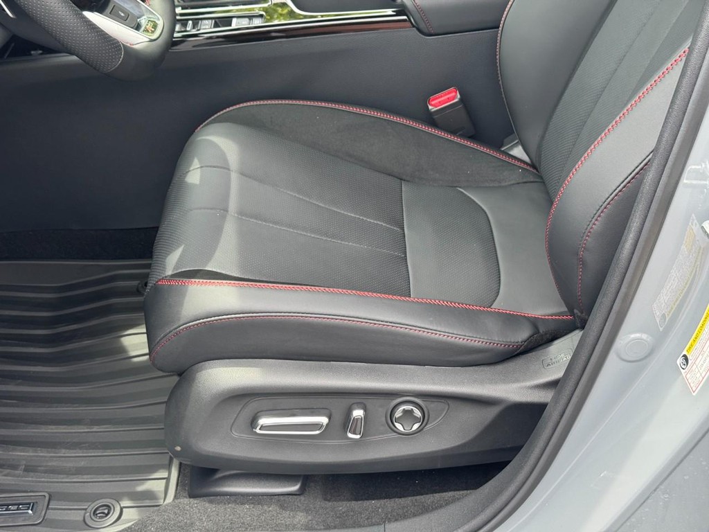 Acura ADX Vehicle Full-screen Gallery Image 13