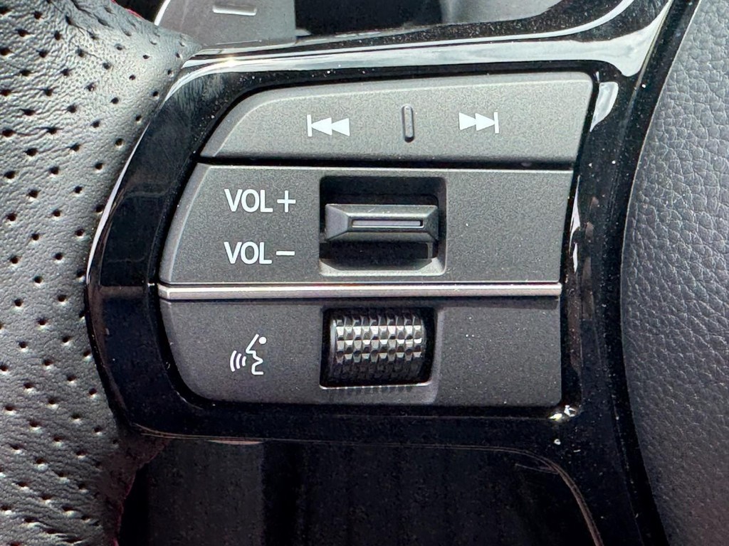 Acura ADX Vehicle Full-screen Gallery Image 14
