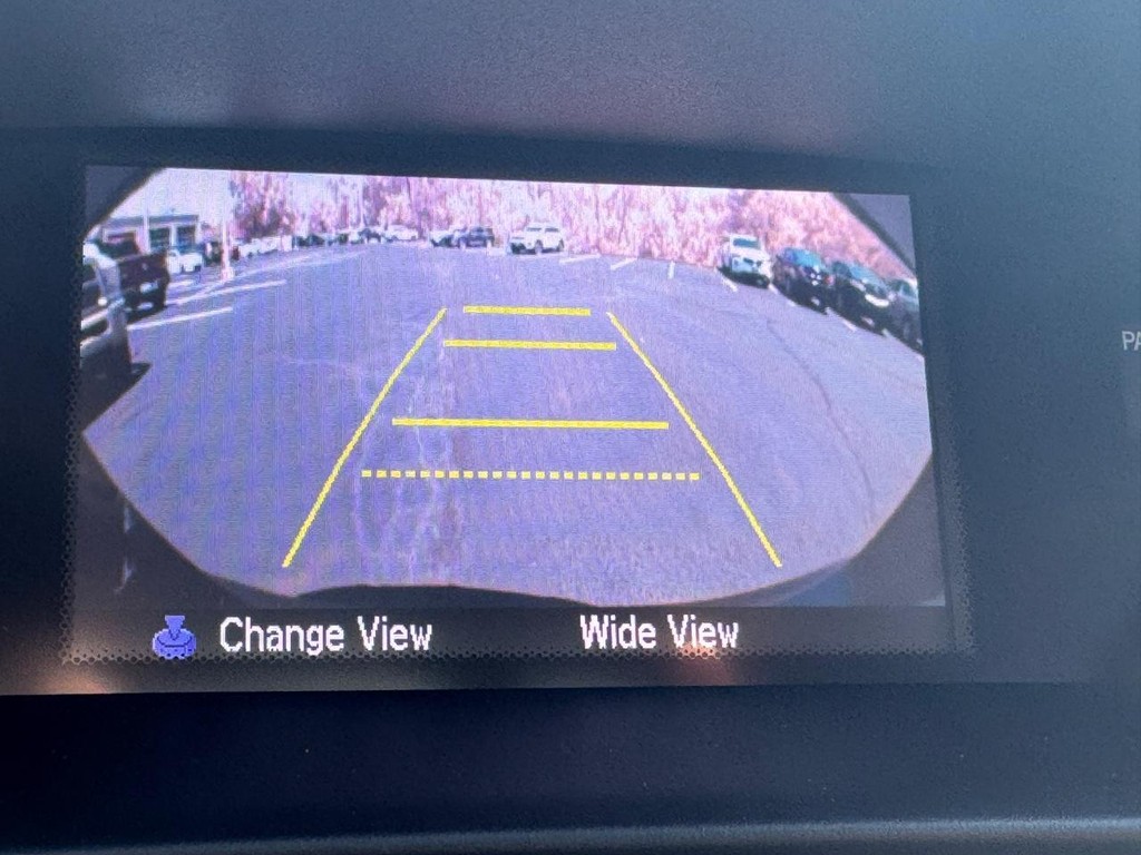 Acura RDX Vehicle Full-screen Gallery Image 23