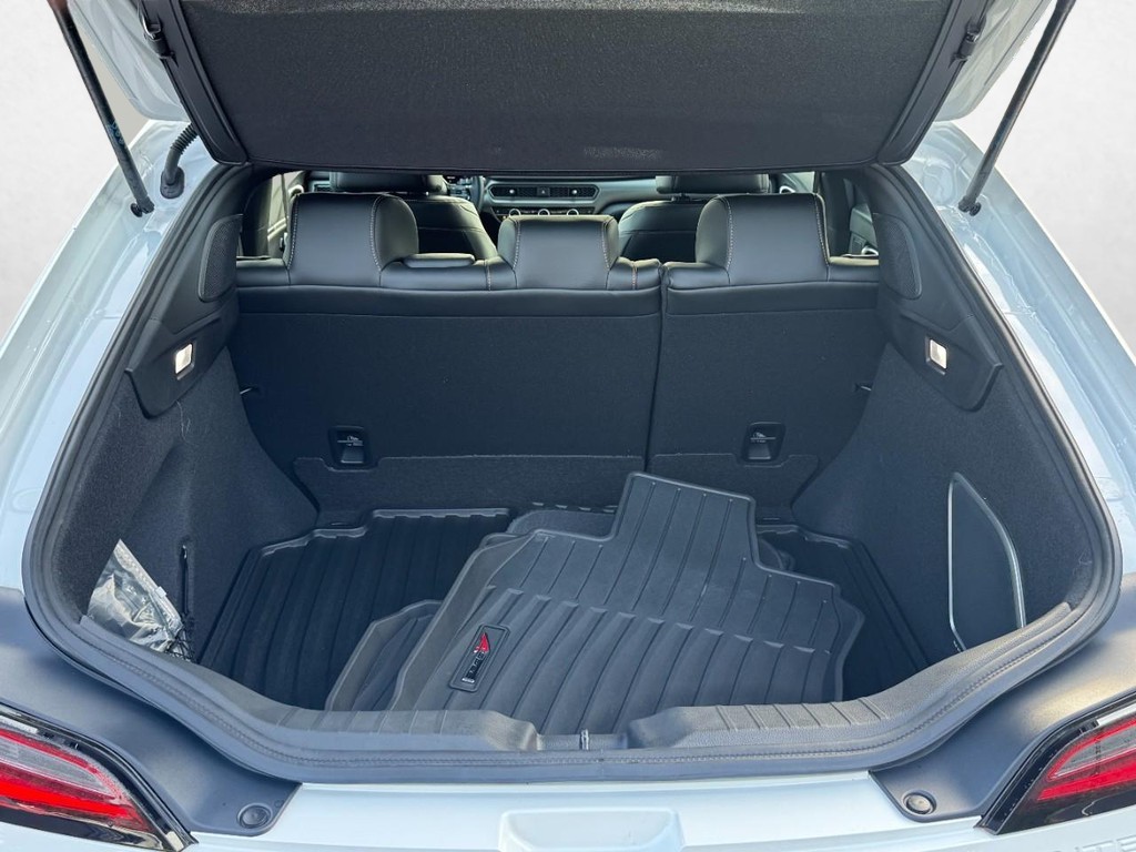 Acura Integra Vehicle Full-screen Gallery Image 06