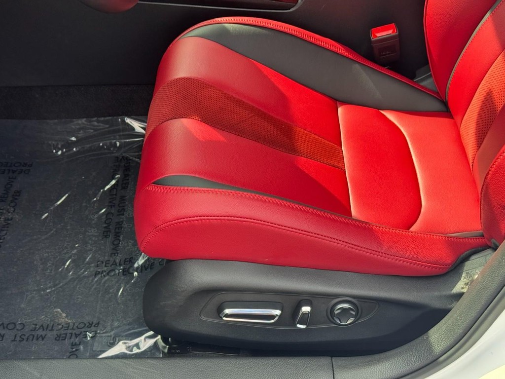 Acura Integra Vehicle Full-screen Gallery Image 18