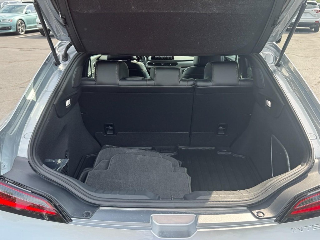 Acura Integra Vehicle Full-screen Gallery Image 06