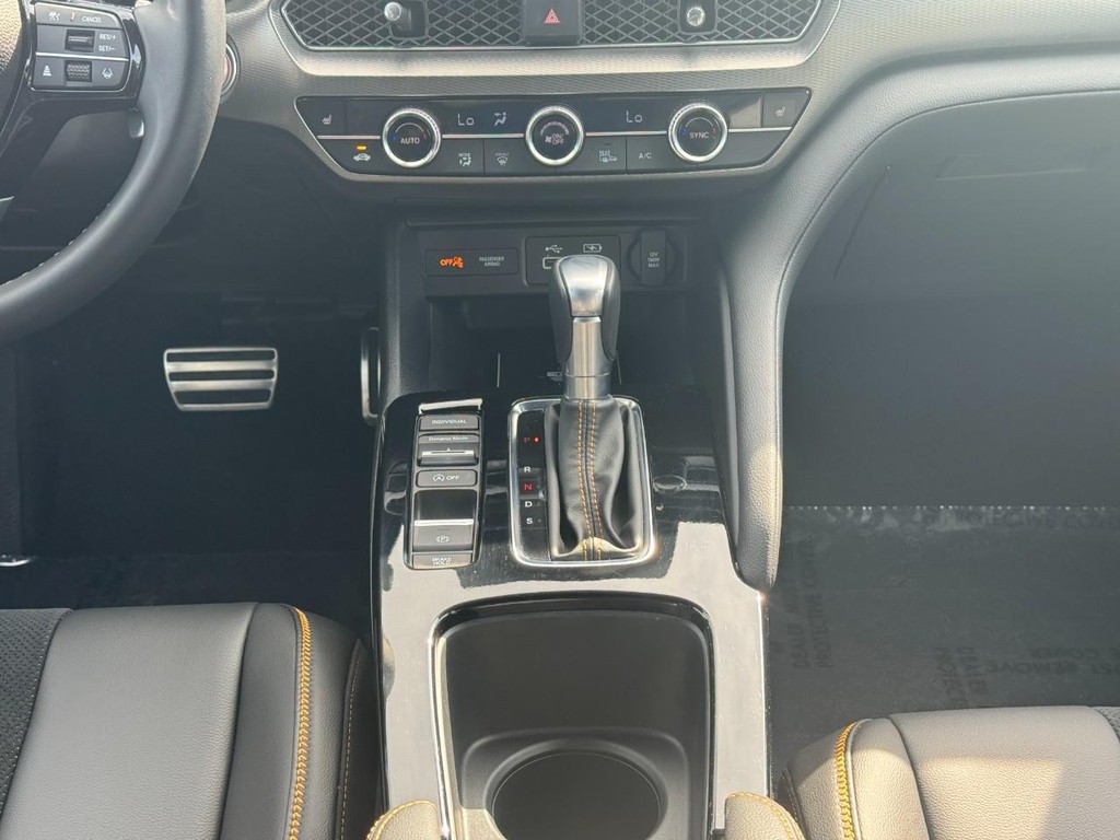 Acura Integra Vehicle Full-screen Gallery Image 16