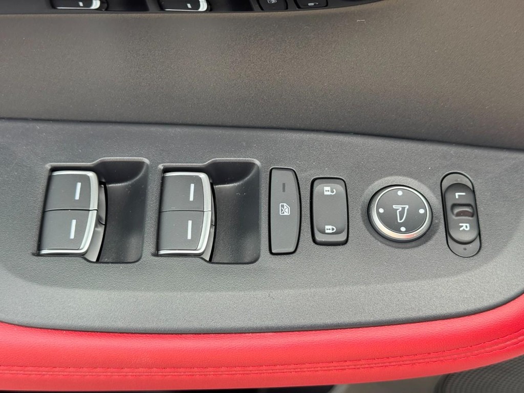 Acura ADX Vehicle Full-screen Gallery Image 17