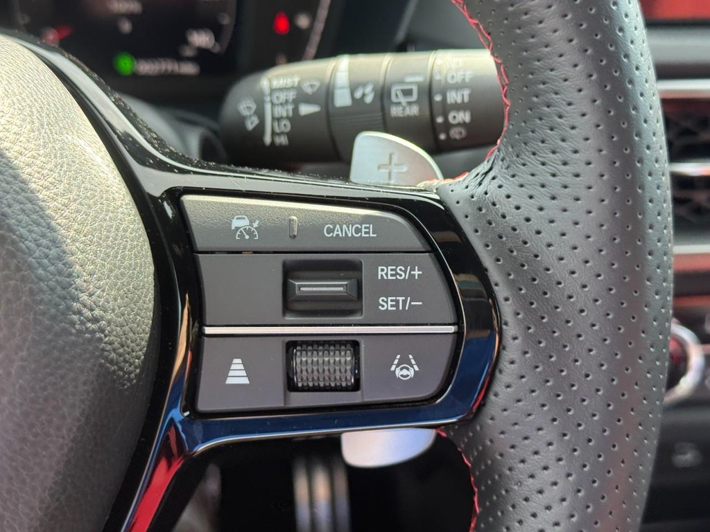 Acura ADX Vehicle Full-screen Gallery Image 21