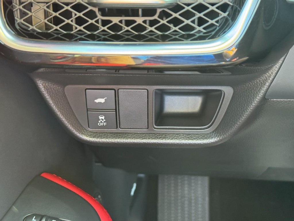 Acura ADX Vehicle Full-screen Gallery Image 19
