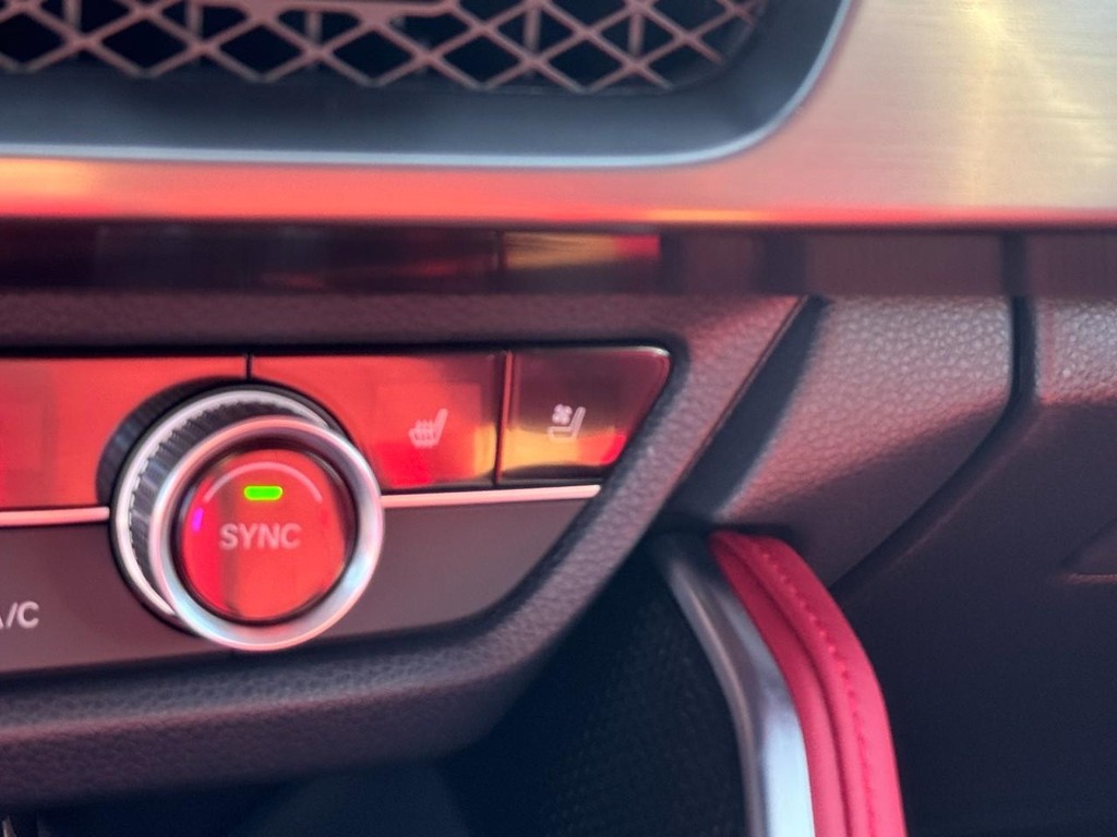 Acura ADX Vehicle Full-screen Gallery Image 25