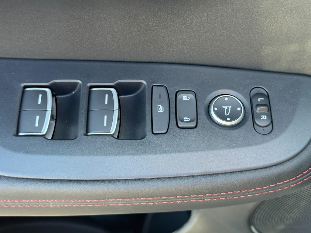 Acura ADX Vehicle Full-screen Gallery Image 17