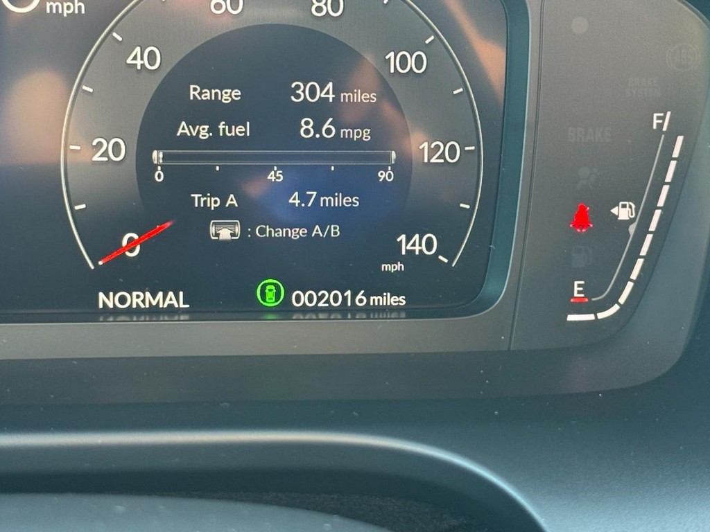 Acura ADX Vehicle Full-screen Gallery Image 23