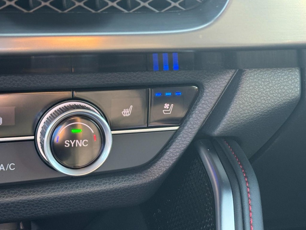 Acura ADX Vehicle Full-screen Gallery Image 25