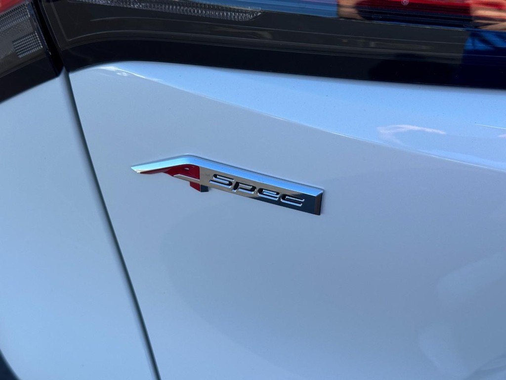 Acura ADX Vehicle Full-screen Gallery Image 05