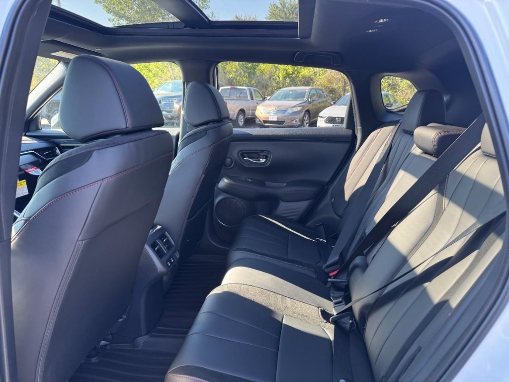 Acura ADX Vehicle Full-screen Gallery Image 11