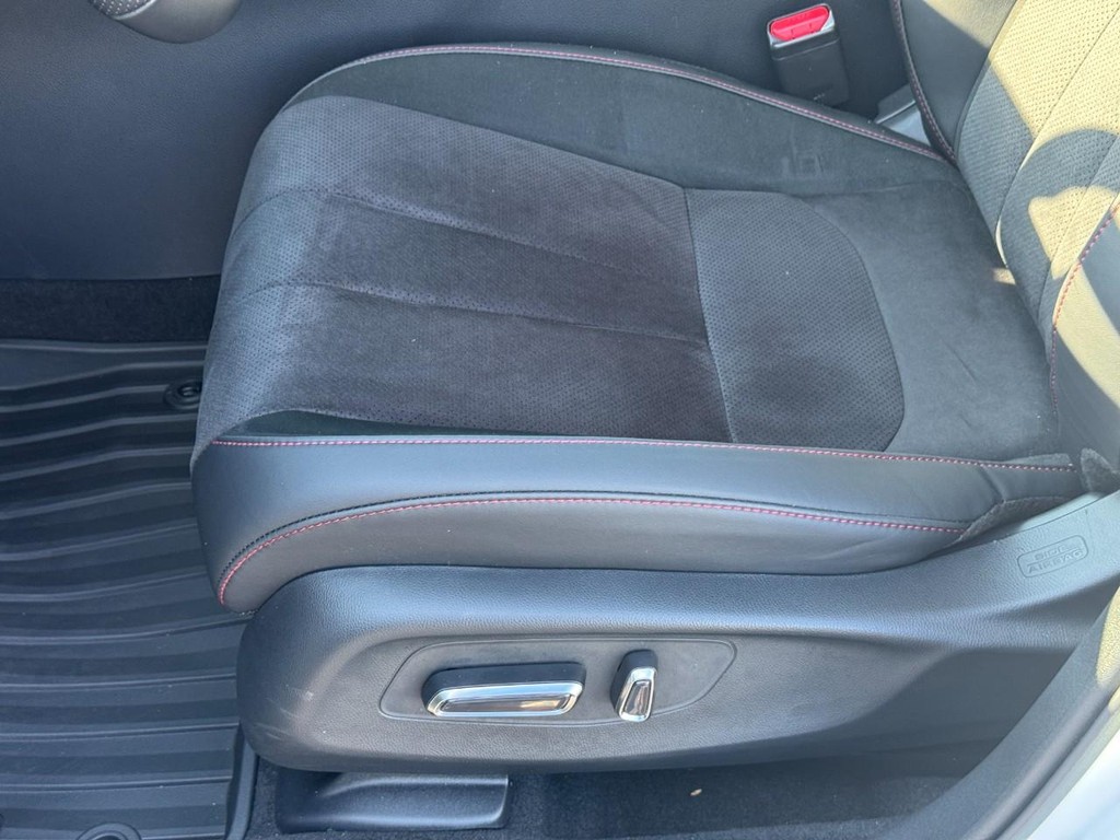 Acura ADX Vehicle Full-screen Gallery Image 18