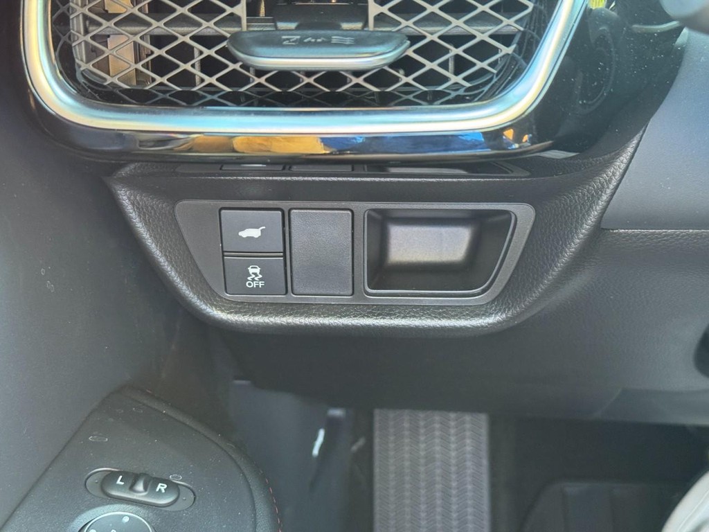 Acura ADX Vehicle Full-screen Gallery Image 19