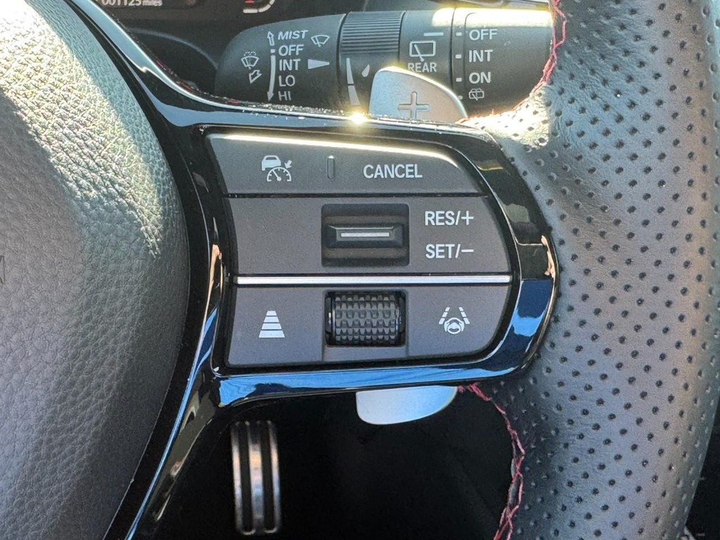 Acura ADX Vehicle Full-screen Gallery Image 21