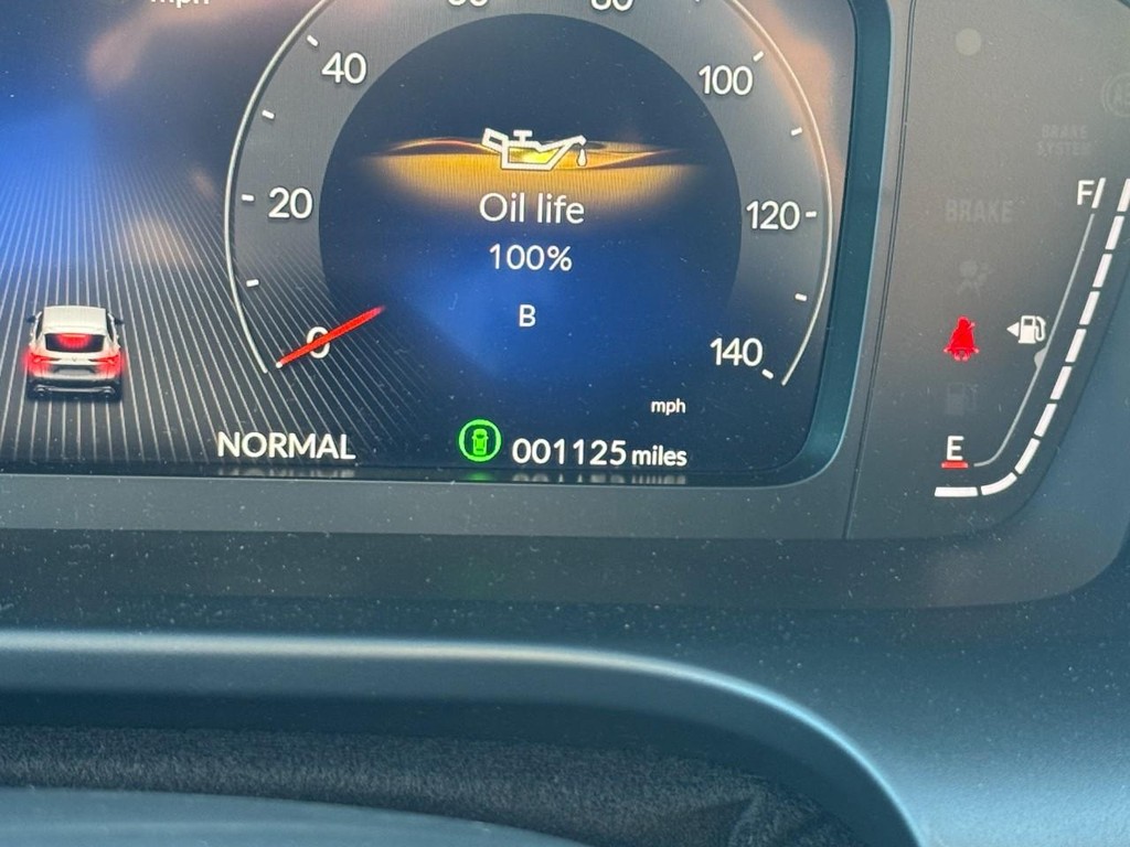 Acura ADX Vehicle Full-screen Gallery Image 23