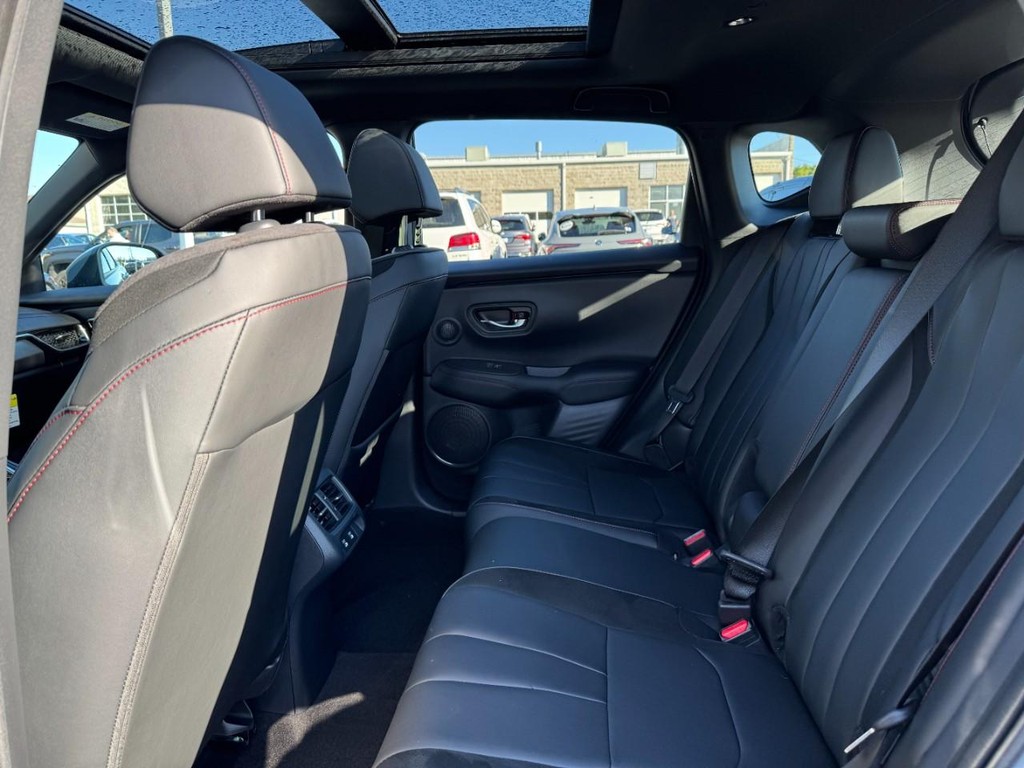Acura ADX Vehicle Full-screen Gallery Image 11