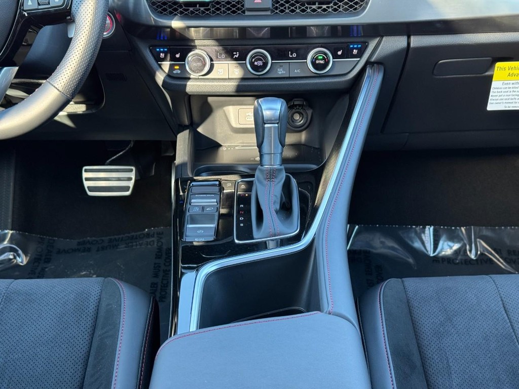 Acura ADX Vehicle Full-screen Gallery Image 16