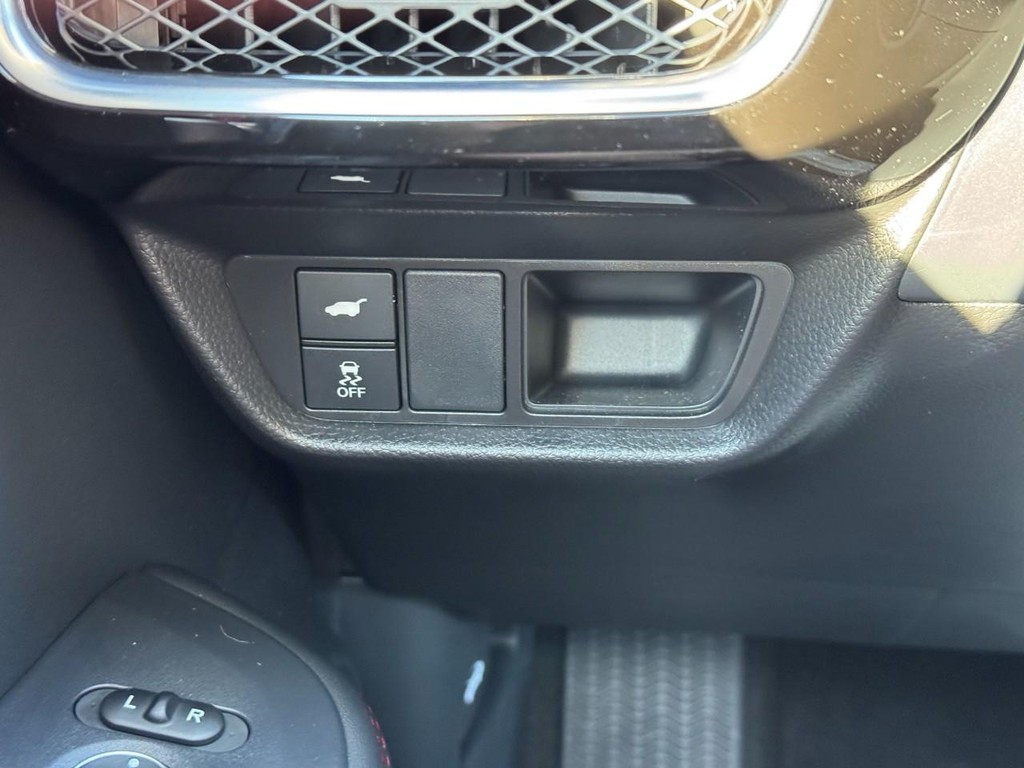Acura ADX Vehicle Full-screen Gallery Image 19