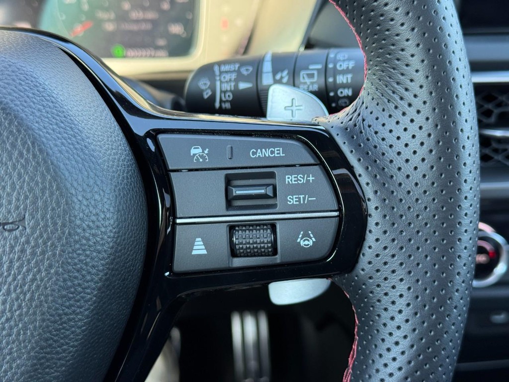 Acura ADX Vehicle Full-screen Gallery Image 21