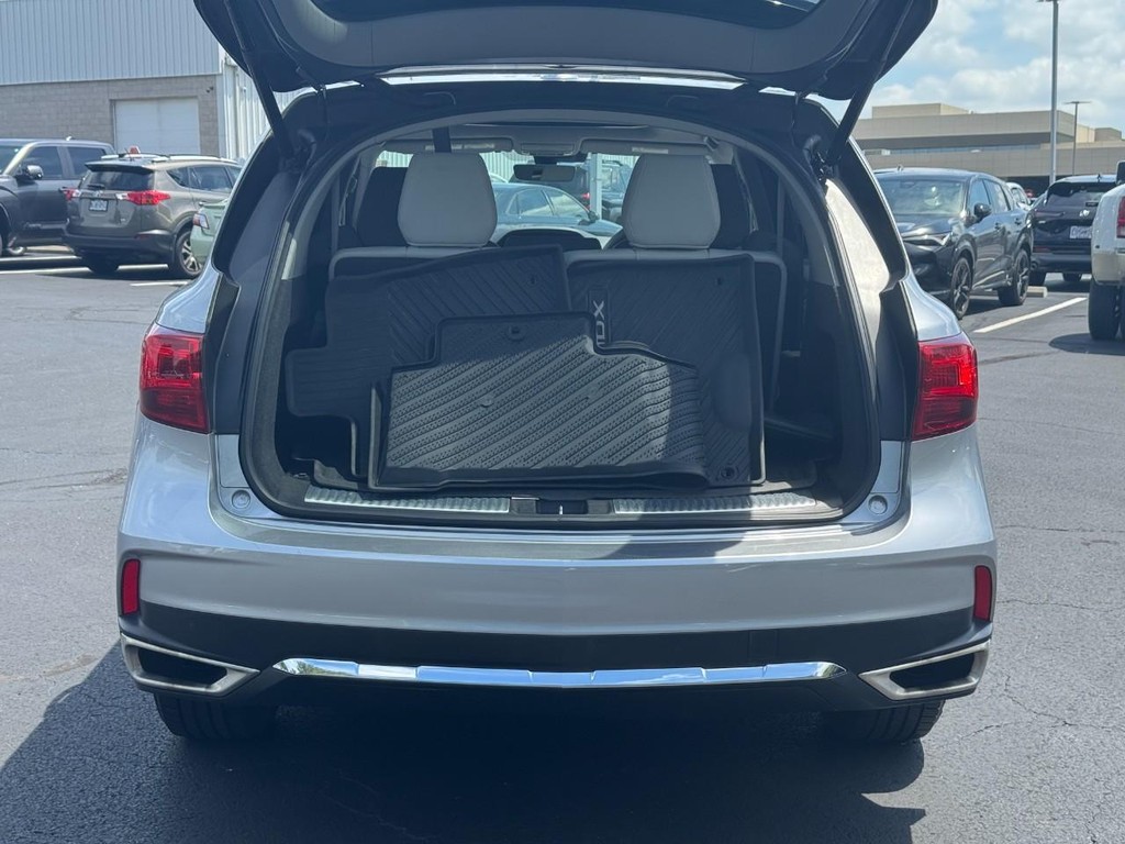 Acura MDX Vehicle Full-screen Gallery Image 04