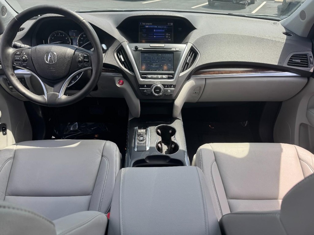 Acura MDX Vehicle Full-screen Gallery Image 13