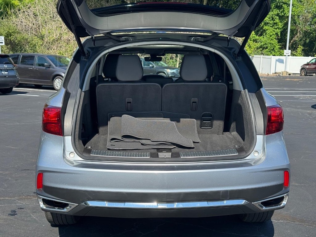 Acura MDX Vehicle Full-screen Gallery Image 04