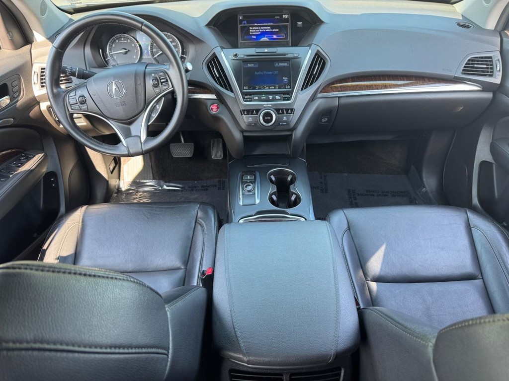 Acura MDX Vehicle Full-screen Gallery Image 13