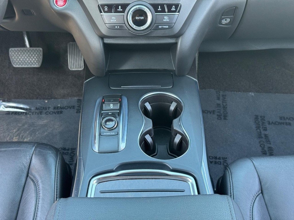 Acura MDX Vehicle Full-screen Gallery Image 16