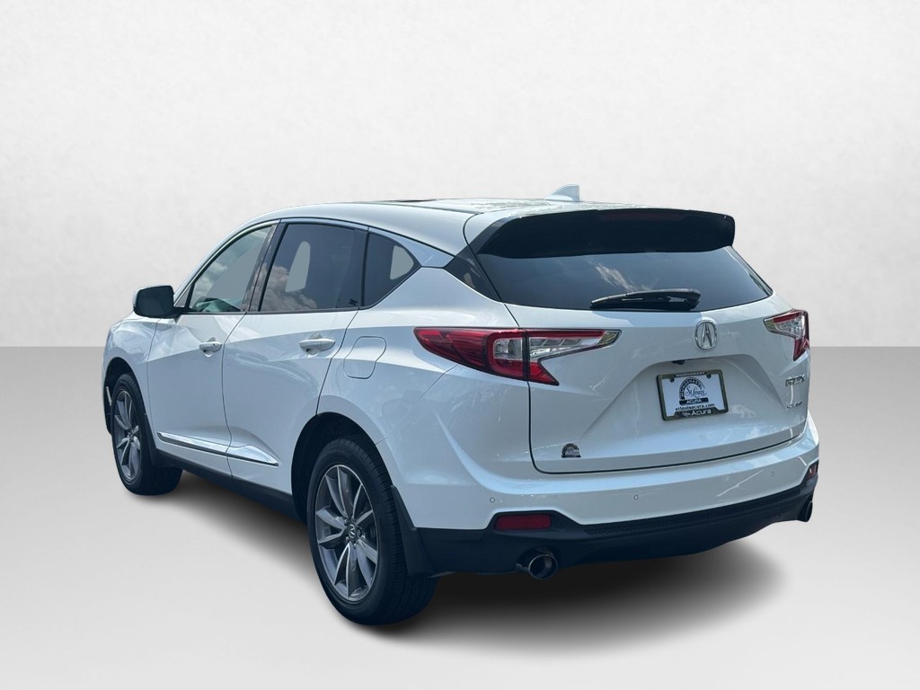 Acura RDX Vehicle Full-screen Gallery Image 03