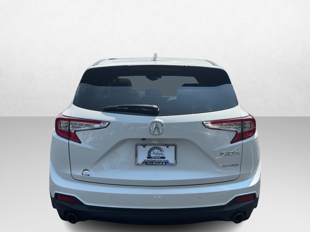Acura RDX Vehicle Full-screen Gallery Image 05