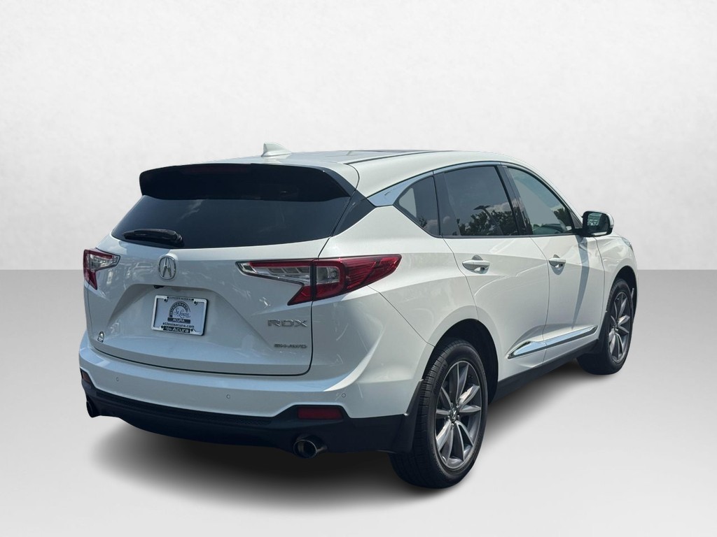 Acura RDX Vehicle Full-screen Gallery Image 06